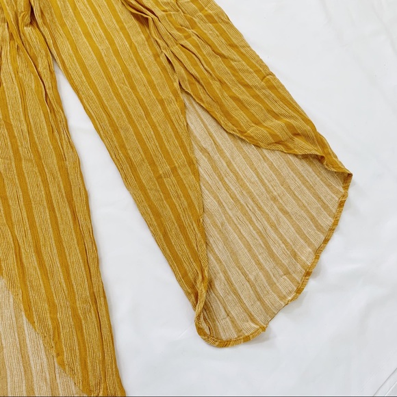 Forever 21 Striped Set Crop Top and Split-Leg Pant - Picture 12 of 16